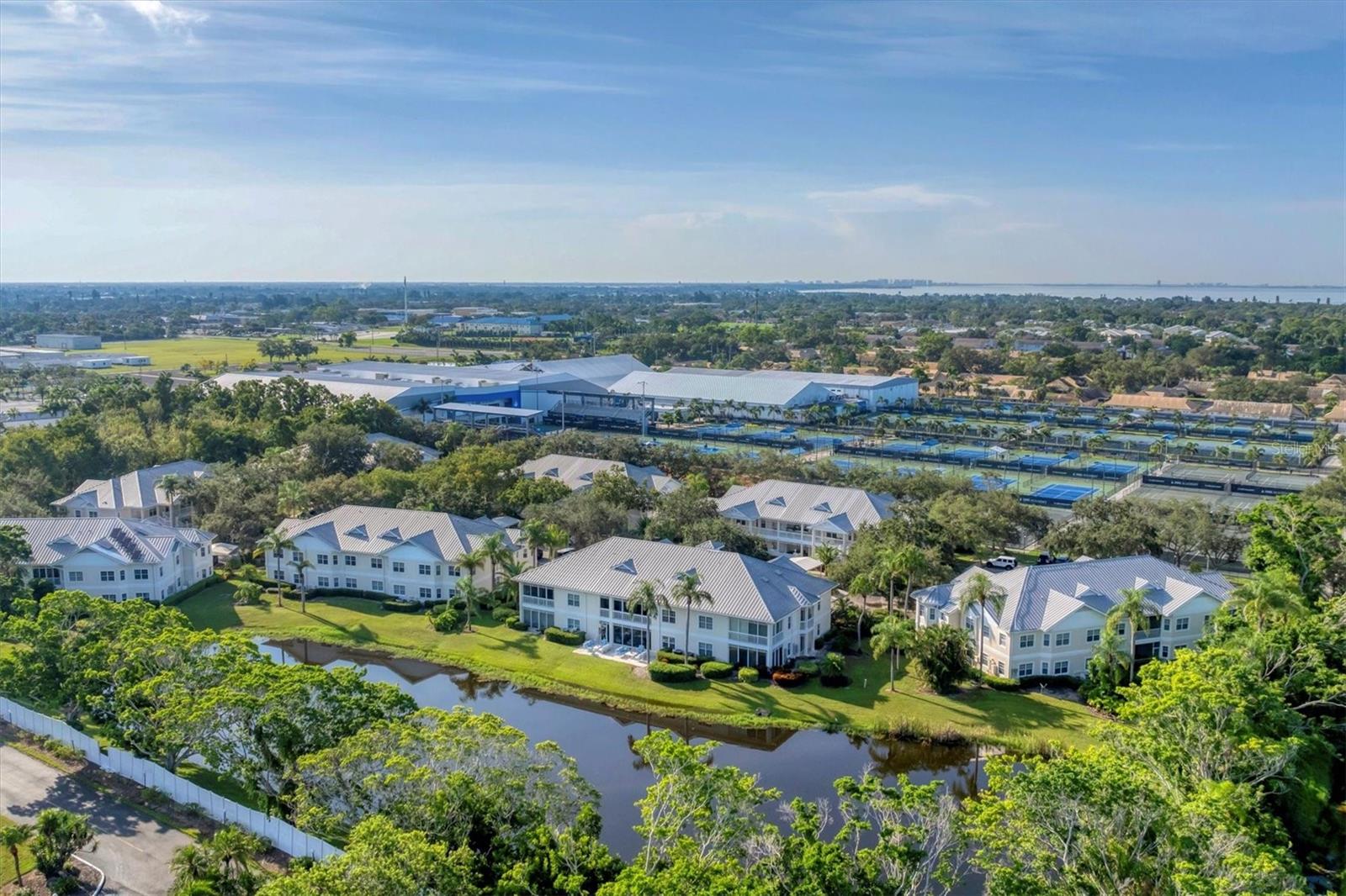 BOLLETTIERI RESORT VILLAS V - Residential