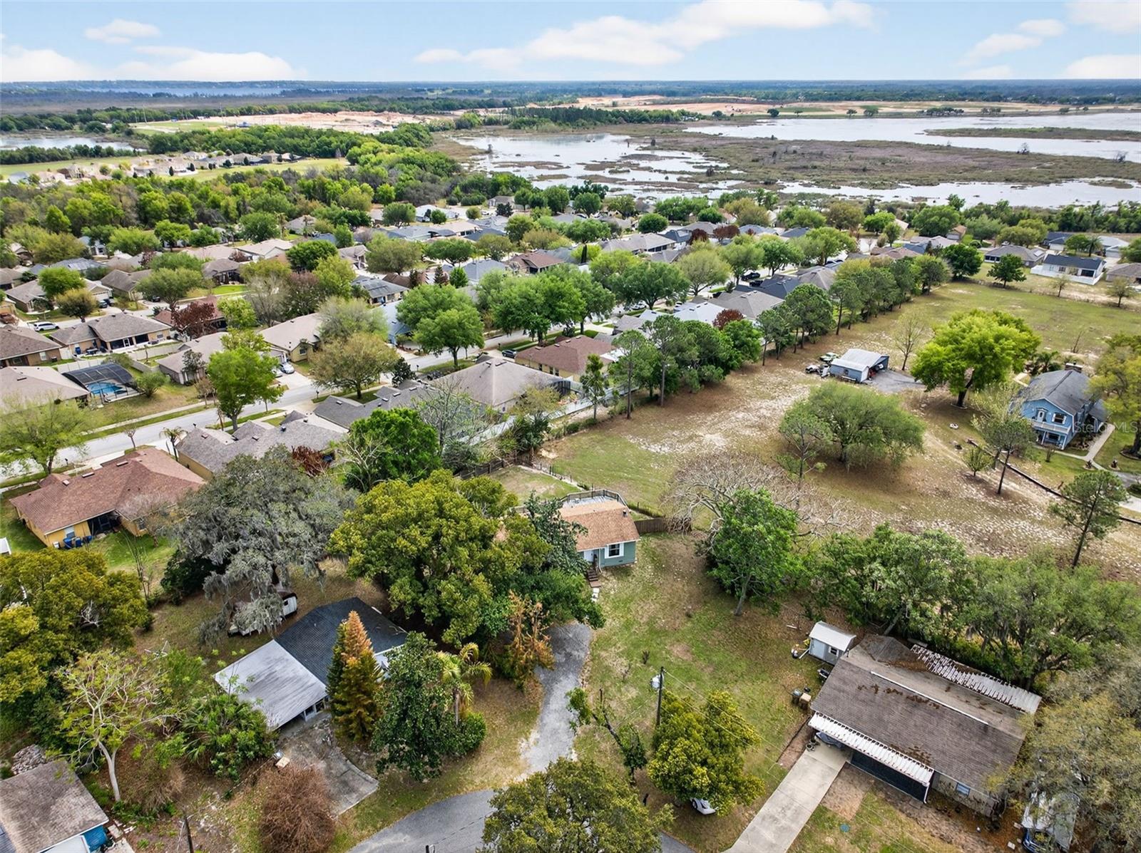 GROVELAND FARMS 21-22-25 - Residential