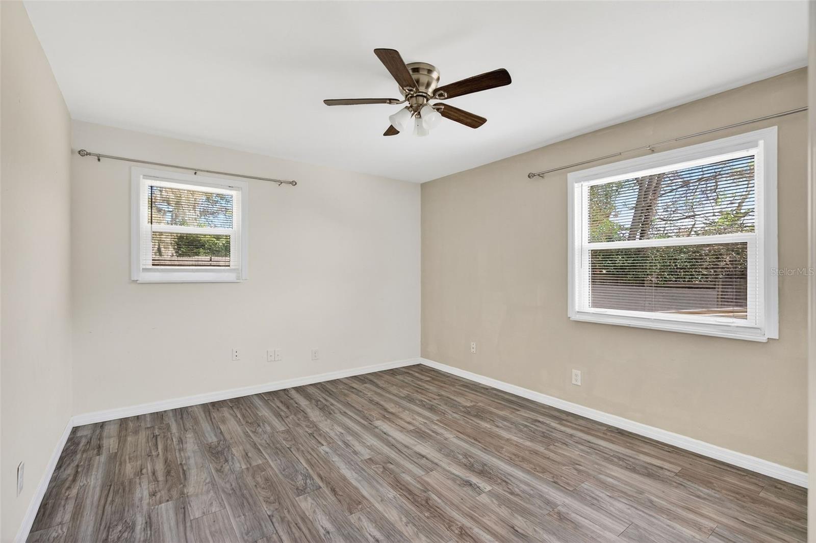 GROVELAND FARMS 21-22-25 - Residential