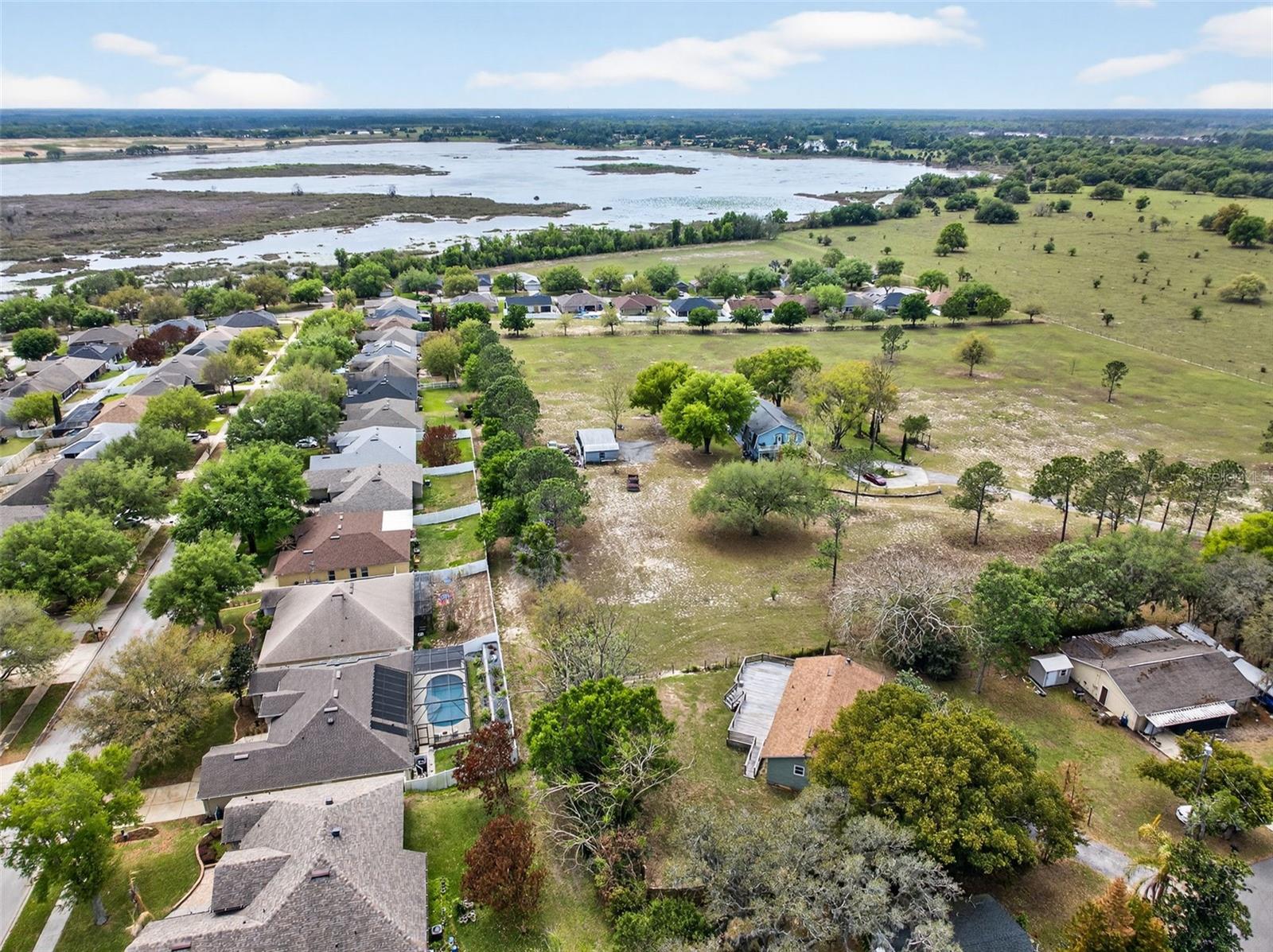 GROVELAND FARMS 21-22-25 - Residential