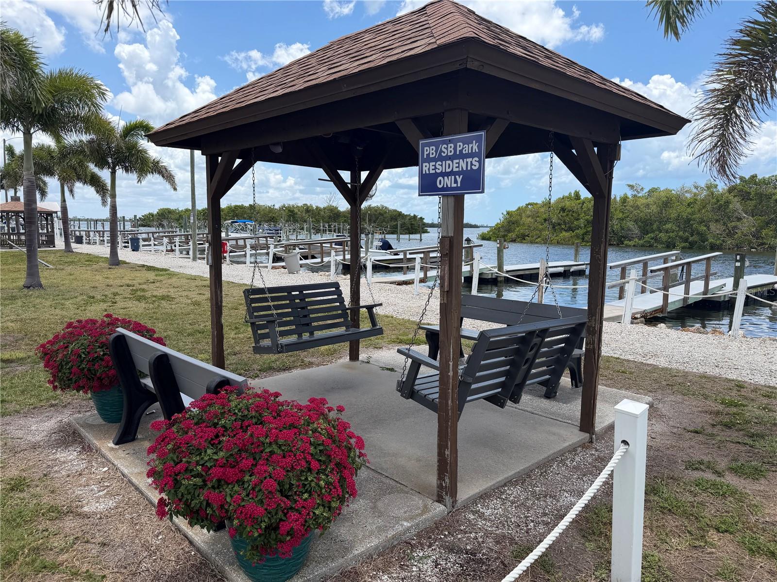 PARADISE BAY ESTATES CO-OP - Residential