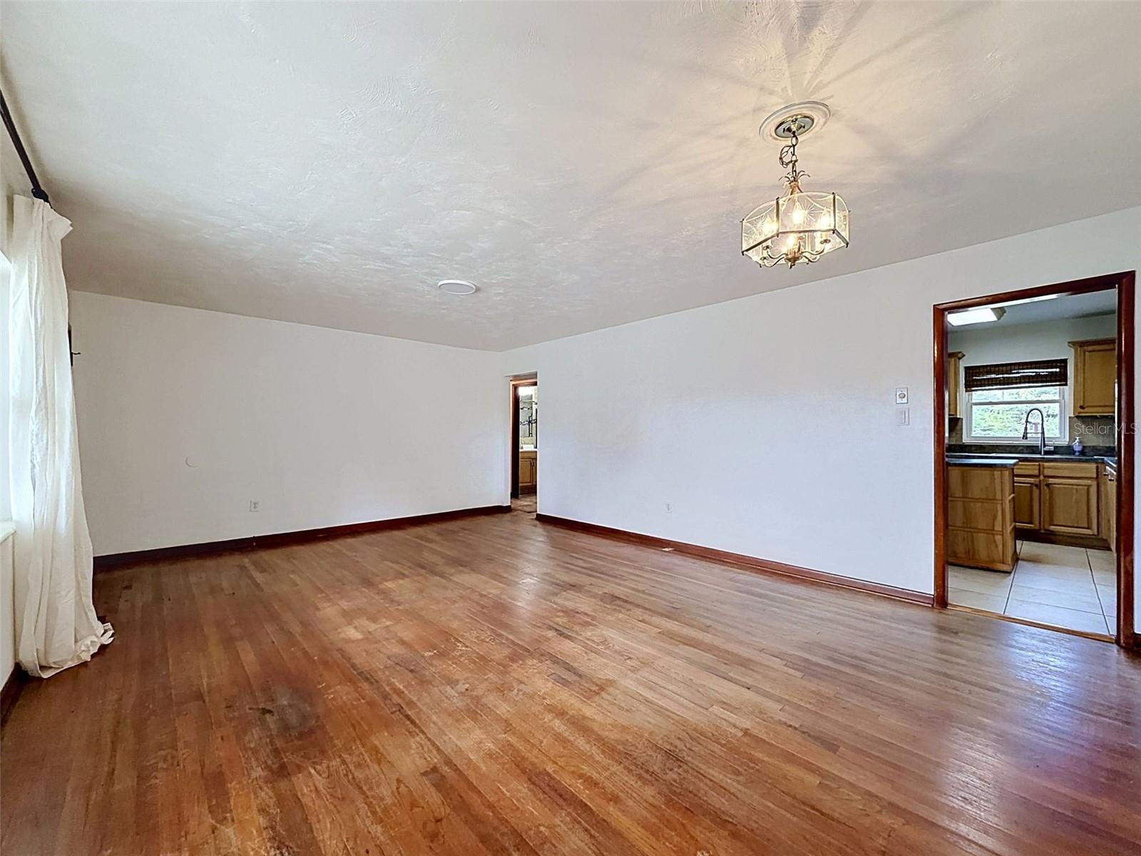 MARY DALE ESTATES - Residential