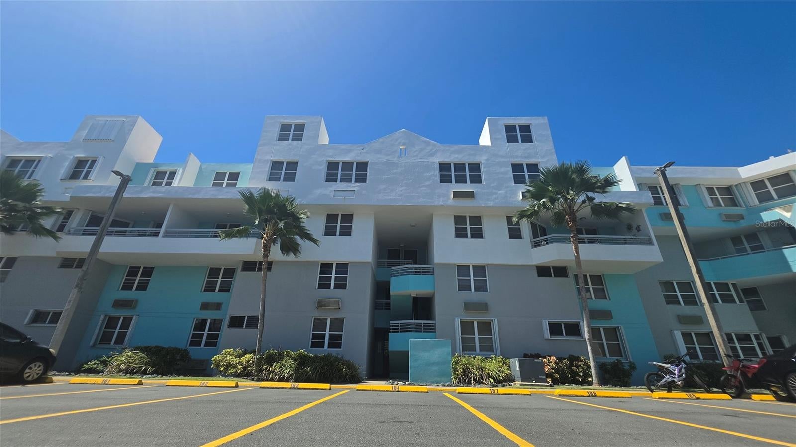 CHALETS DE LA PLAYA 178 CARIBE ST. 178