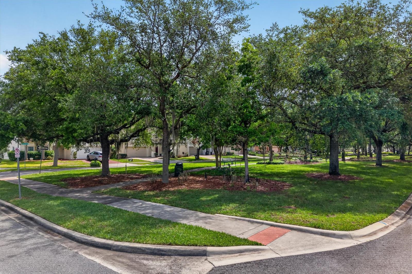 ENCLAVE/MOSS PARK - Residential