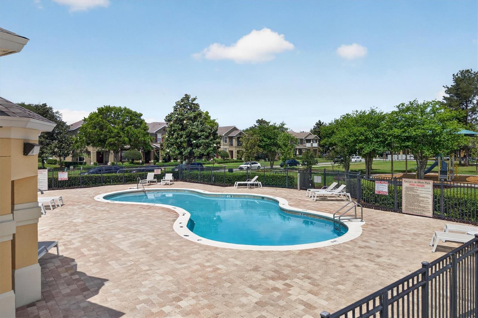 ENCLAVE/MOSS PARK - Residential