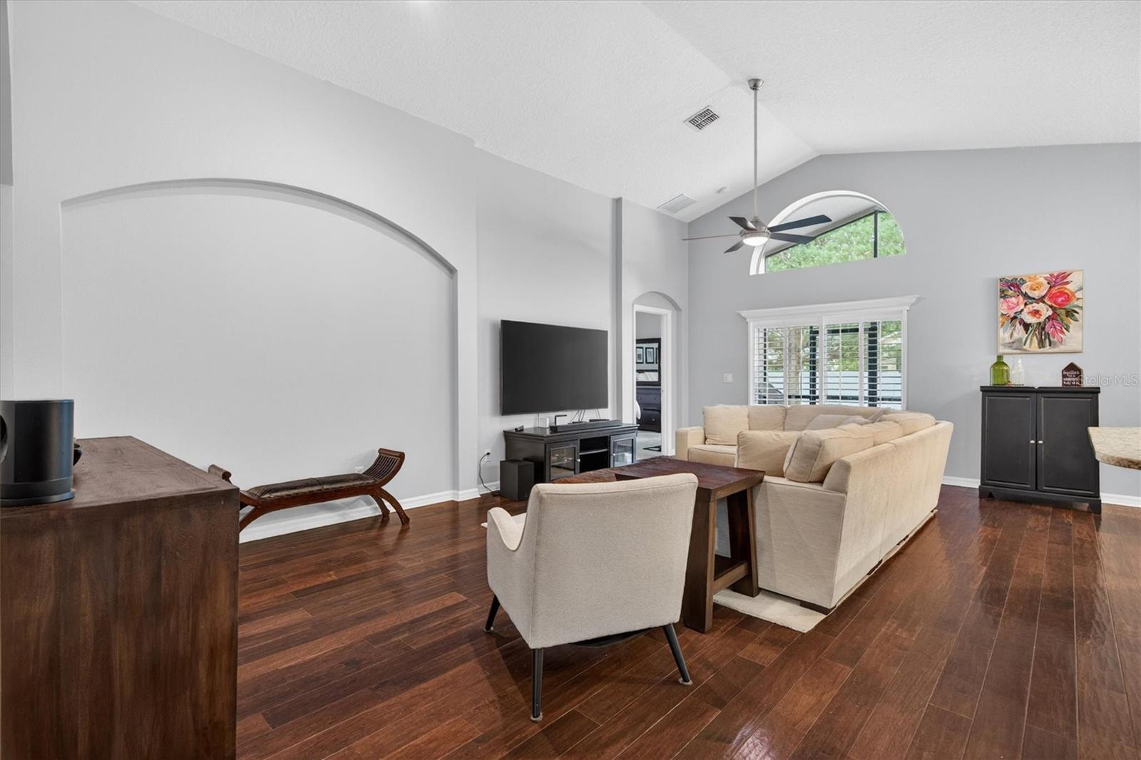 ENCLAVE/MOSS PARK - Residential