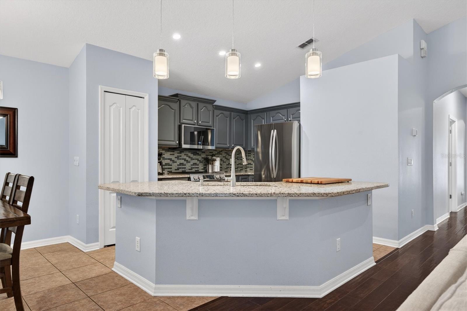 ENCLAVE/MOSS PARK - Residential