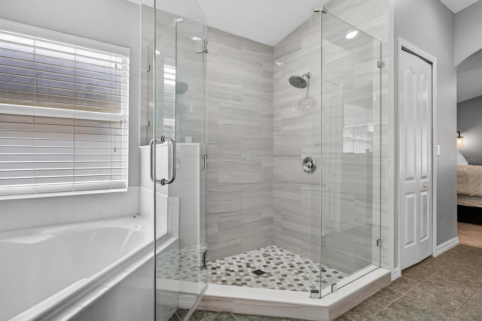 ENCLAVE/MOSS PARK - Residential