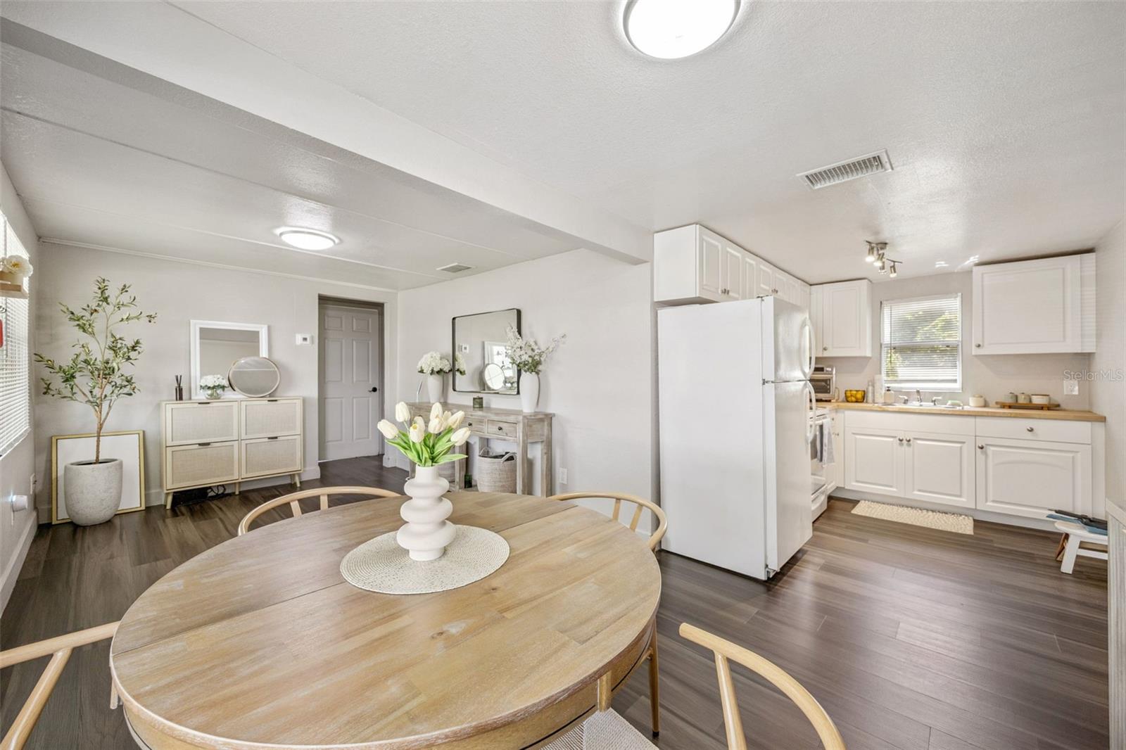 FAIRVIEW GARDENS - Residential
