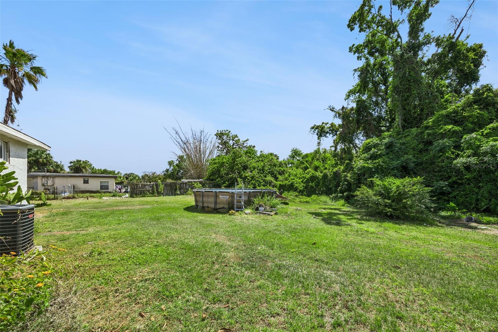 FAIRVIEW GARDENS - Residential