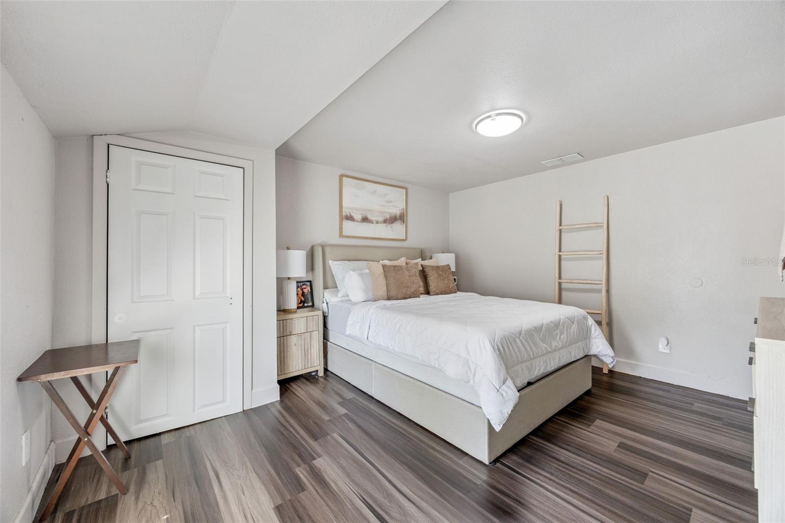 FAIRVIEW GARDENS - Residential