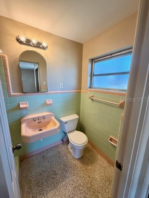 WOODLAND HILLS - Residential