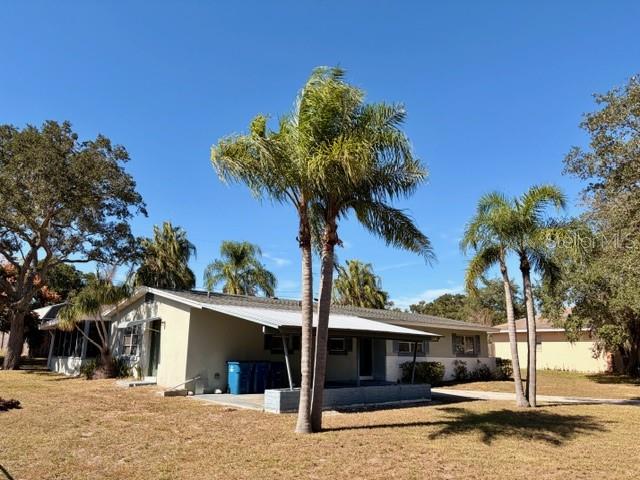 WOODLAND HILLS - Residential