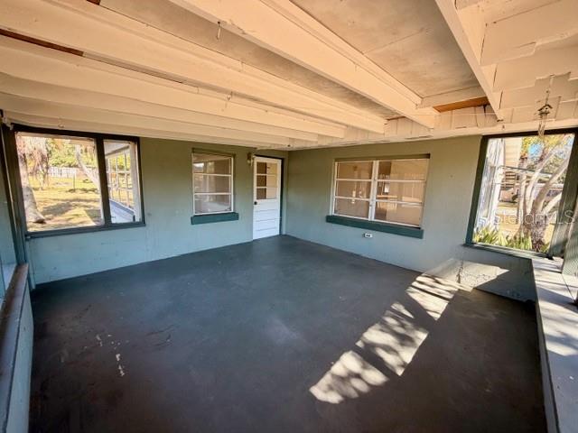 WOODLAND HILLS - Residential