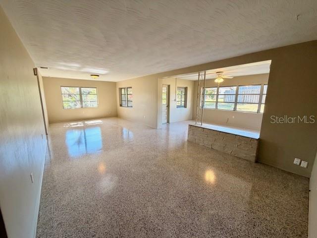 WOODLAND HILLS - Residential