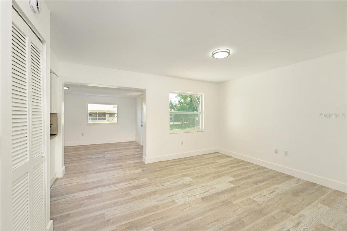 VILLAGE GREEN OF BRADENTON - Residential