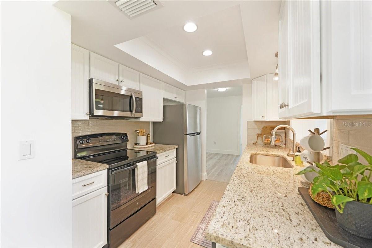 VILLAGE GREEN OF BRADENTON - Residential