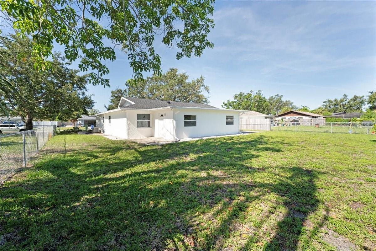 VILLAGE GREEN OF BRADENTON - Residential