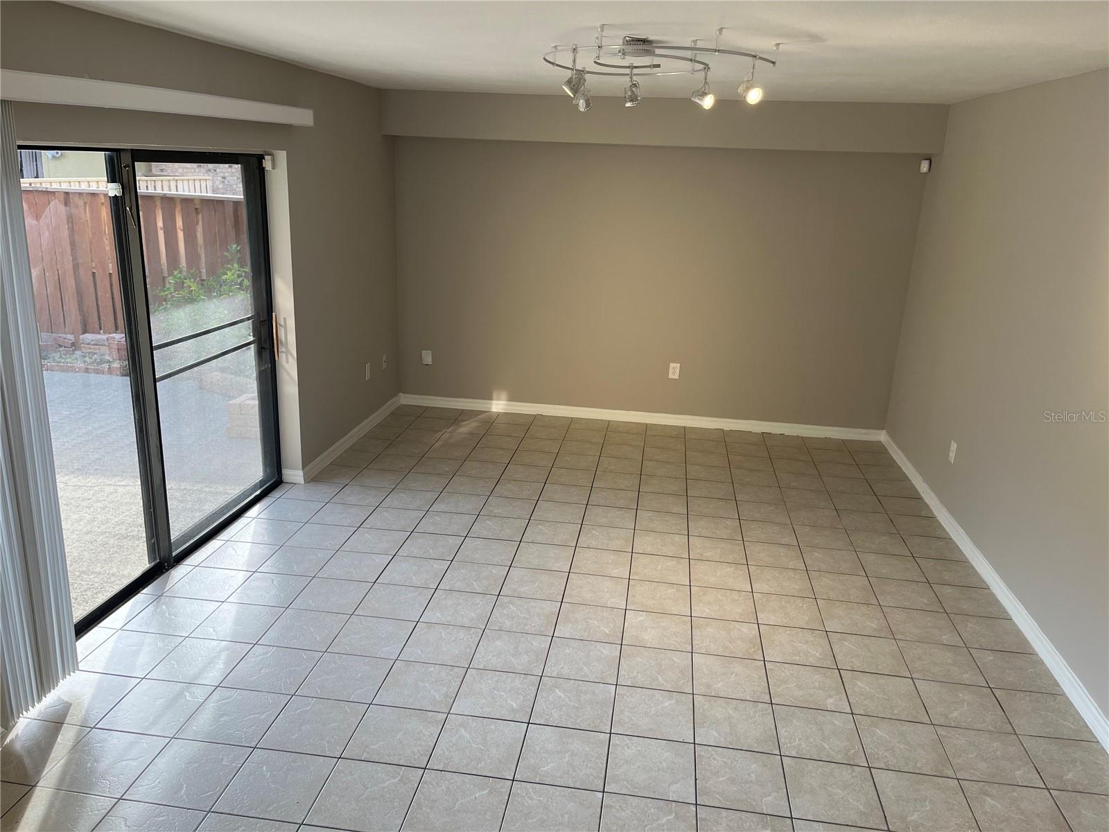 MIDDLEBROOK PINES PH 04 - Residential