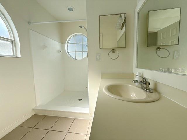 VILLAS AT SOMERSET THE - Residential