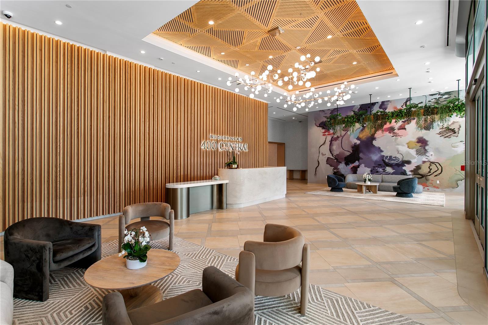 CONDO RESIDENCES AT 400 CENTRAL - Residential