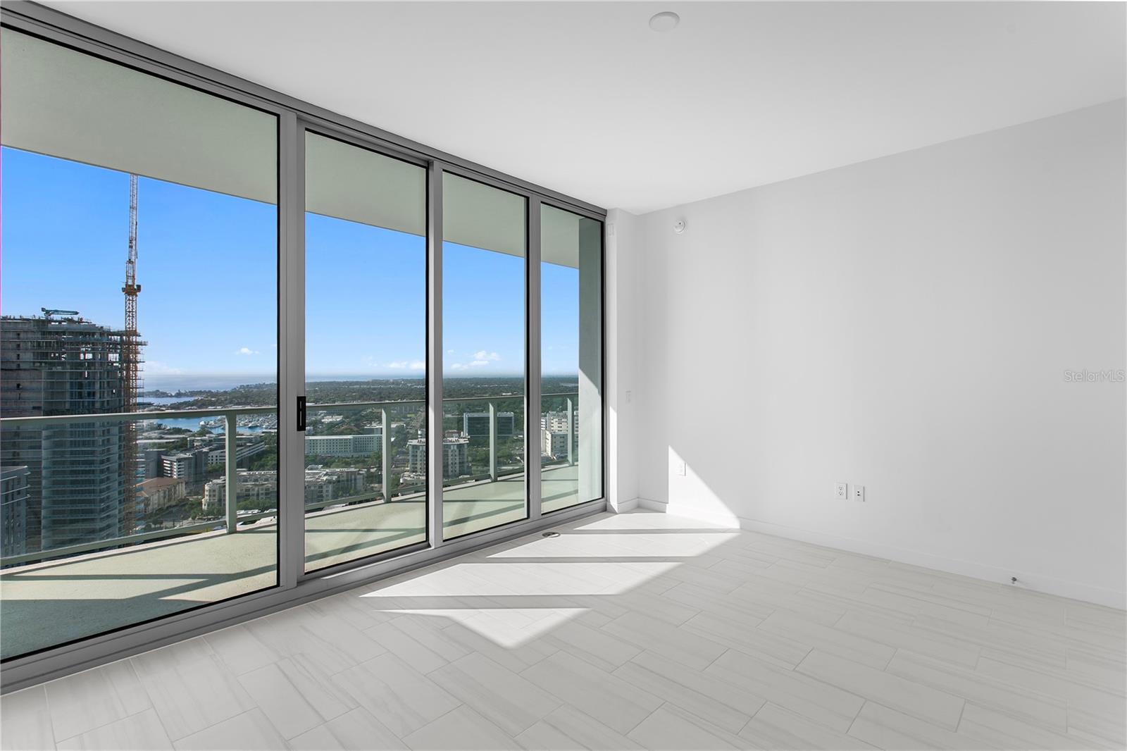 CONDO RESIDENCES AT 400 CENTRAL - Residential