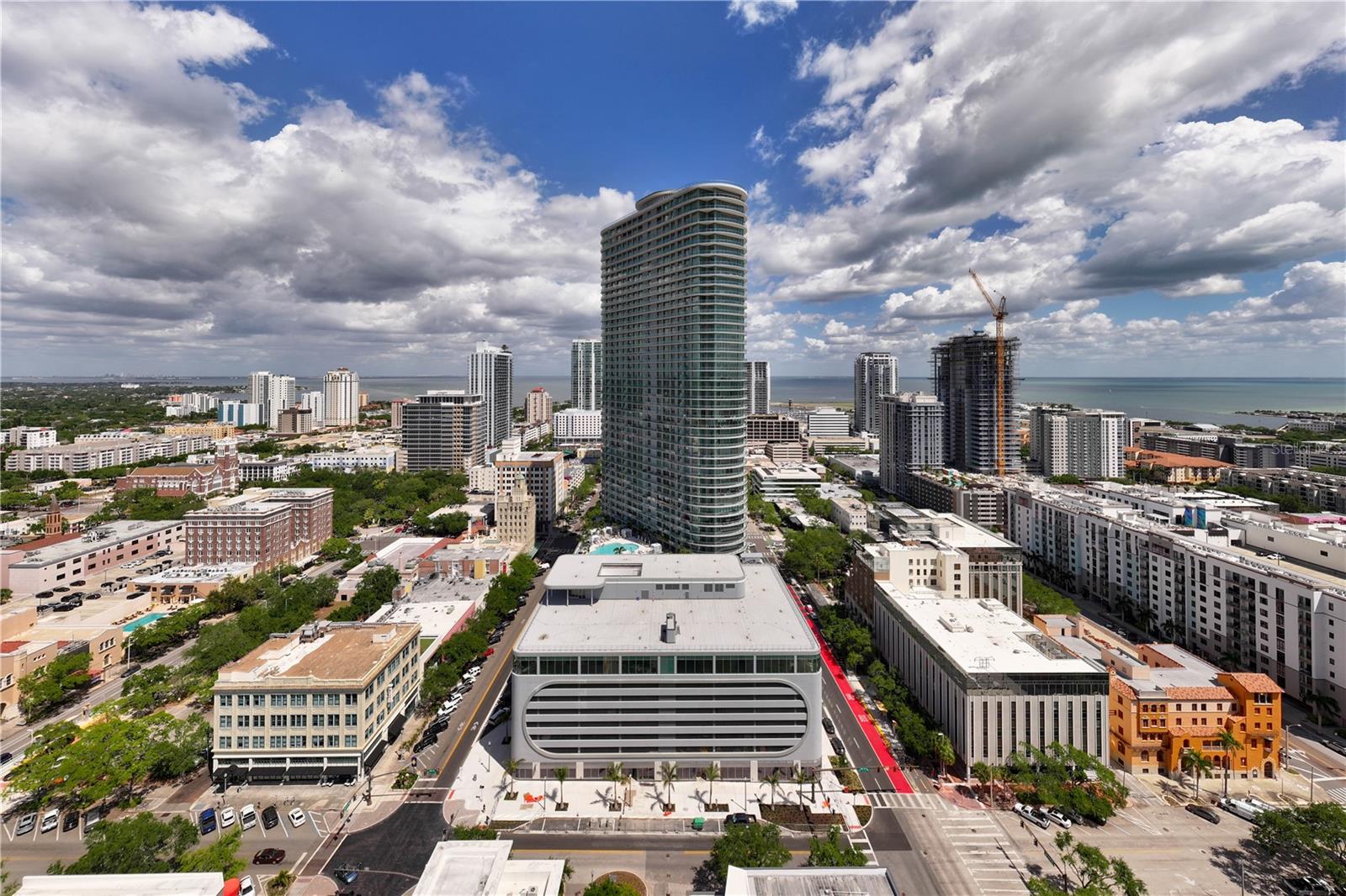 CONDO RESIDENCES AT 400 CENTRAL - Residential