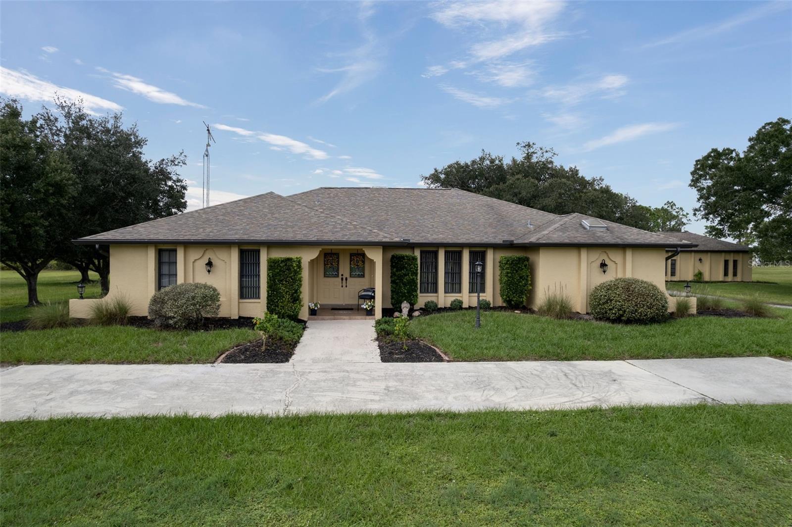 17800 WOOD PATH COURT