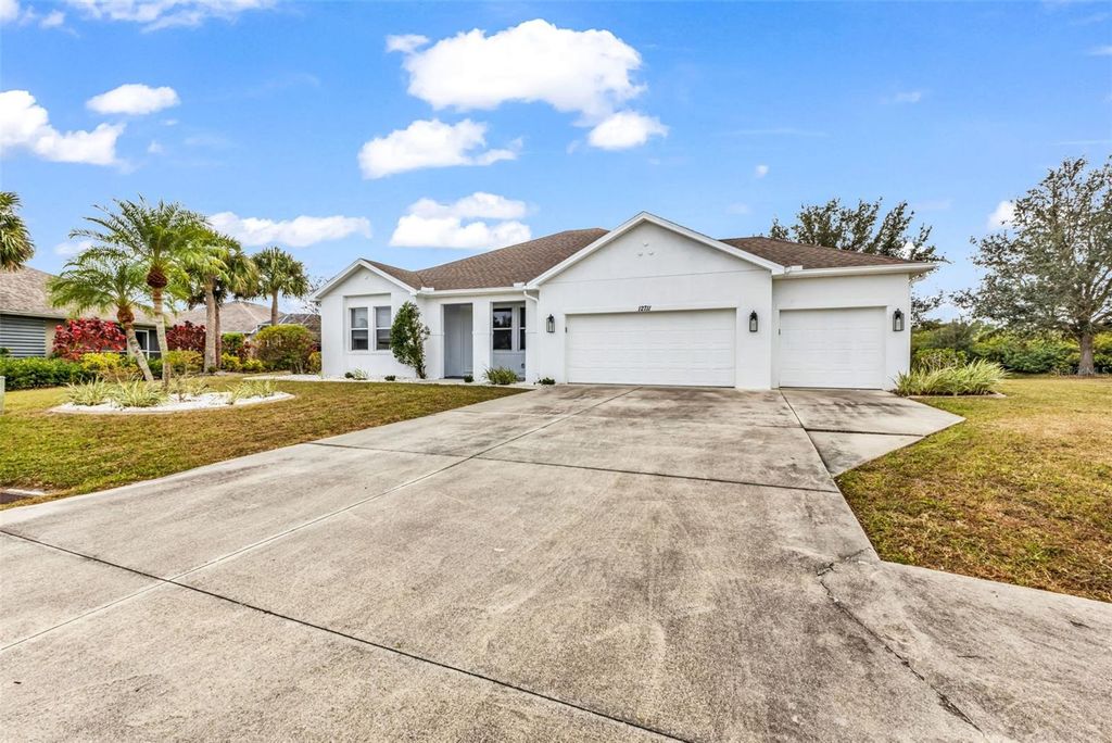 Photo of 12711 SW Pembroke Circle S, Lake Suzy, FL 34269 (MLS # C7520001)