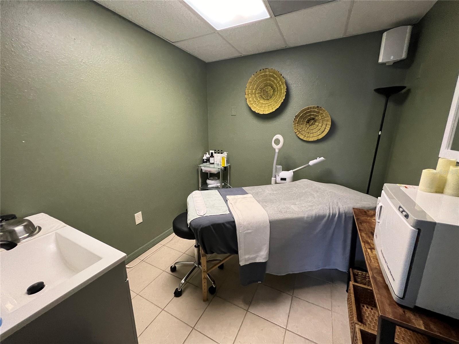 OSCAWANA - Commercial Lease