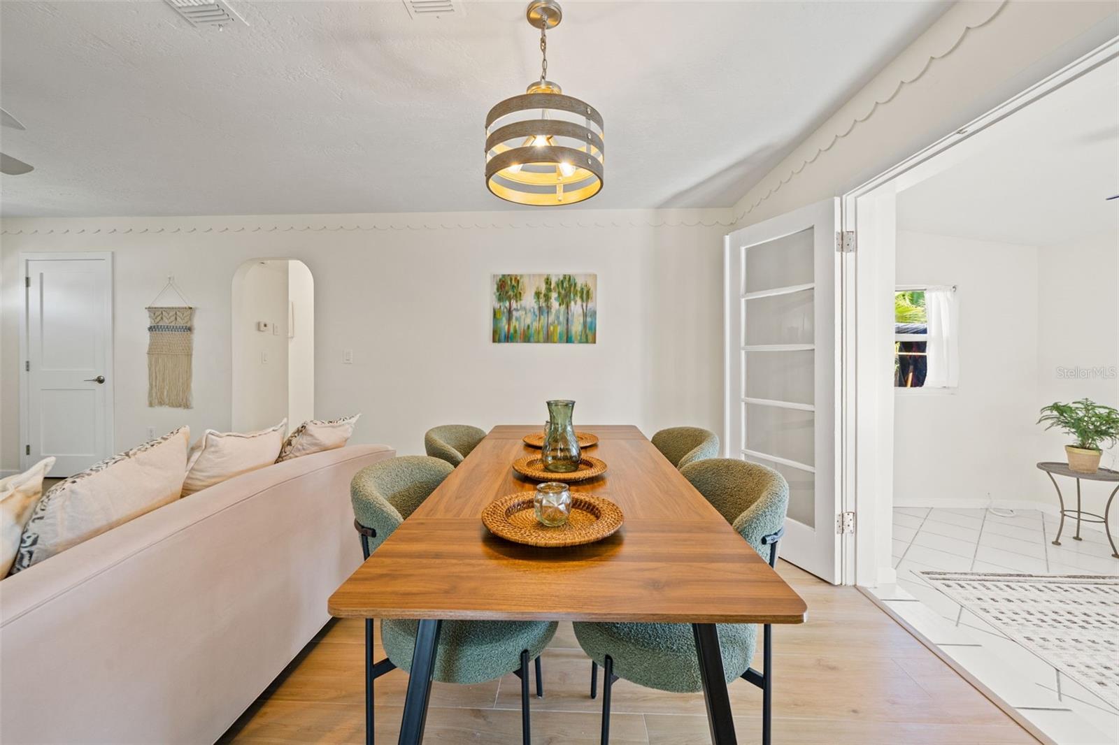 1412 DURLING DRIVE S