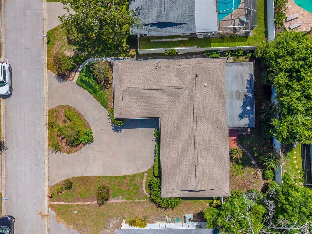 Photo of 1869 Southwood Lane, Clearwater, FL 33764 (MLS # TB8543160)