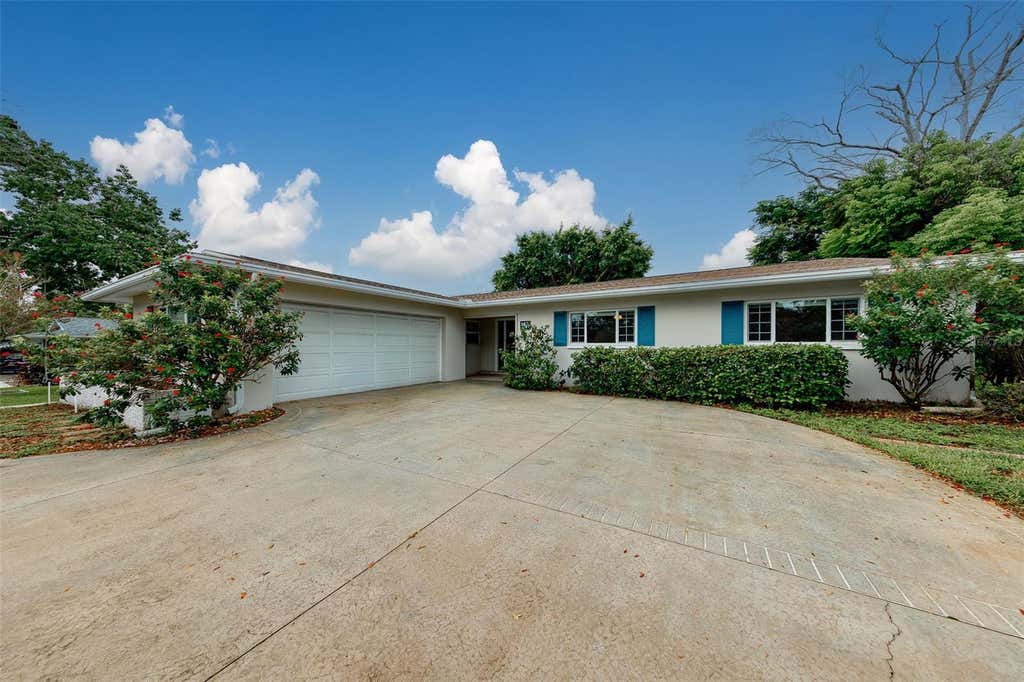 Photo of 1869 Southwood Lane, Clearwater, FL 33764 (MLS # TB8543160)