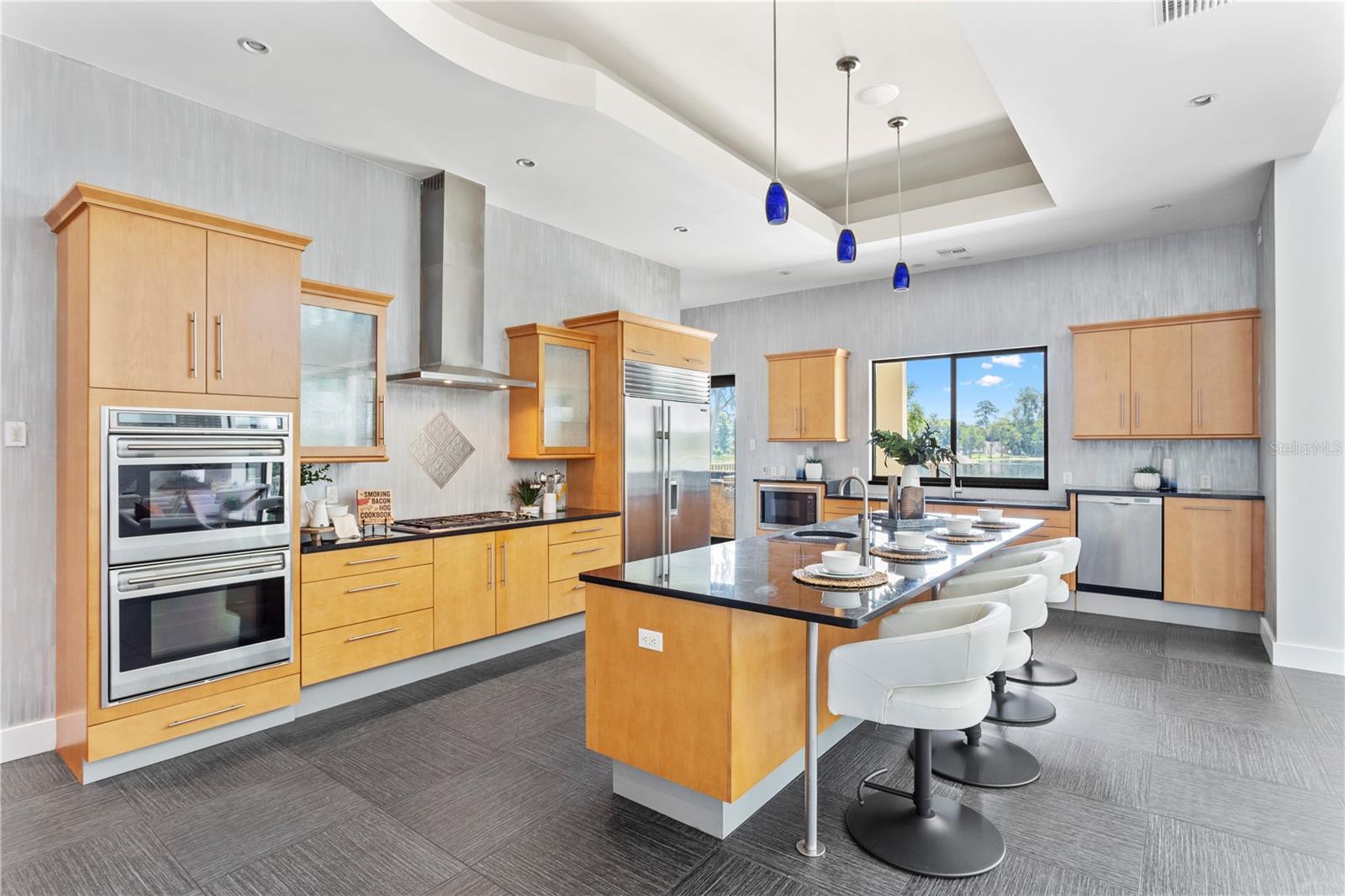 KEYSTONE SHORES ESTATES - Residential