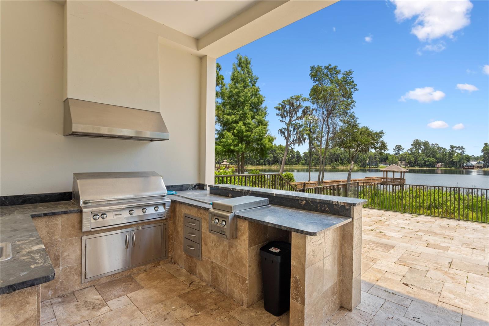 KEYSTONE SHORES ESTATES - Residential