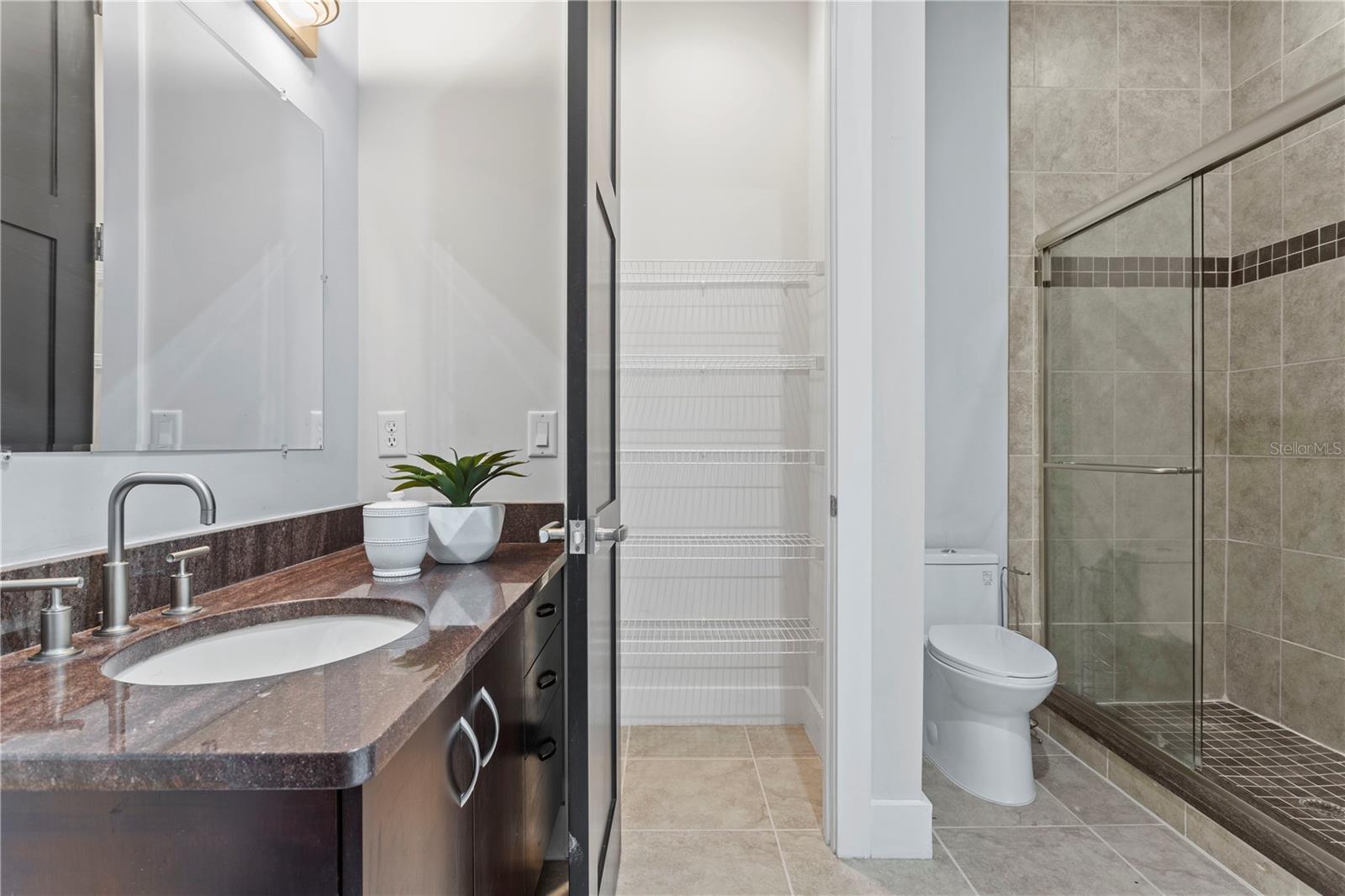 KEYSTONE SHORES ESTATES - Residential