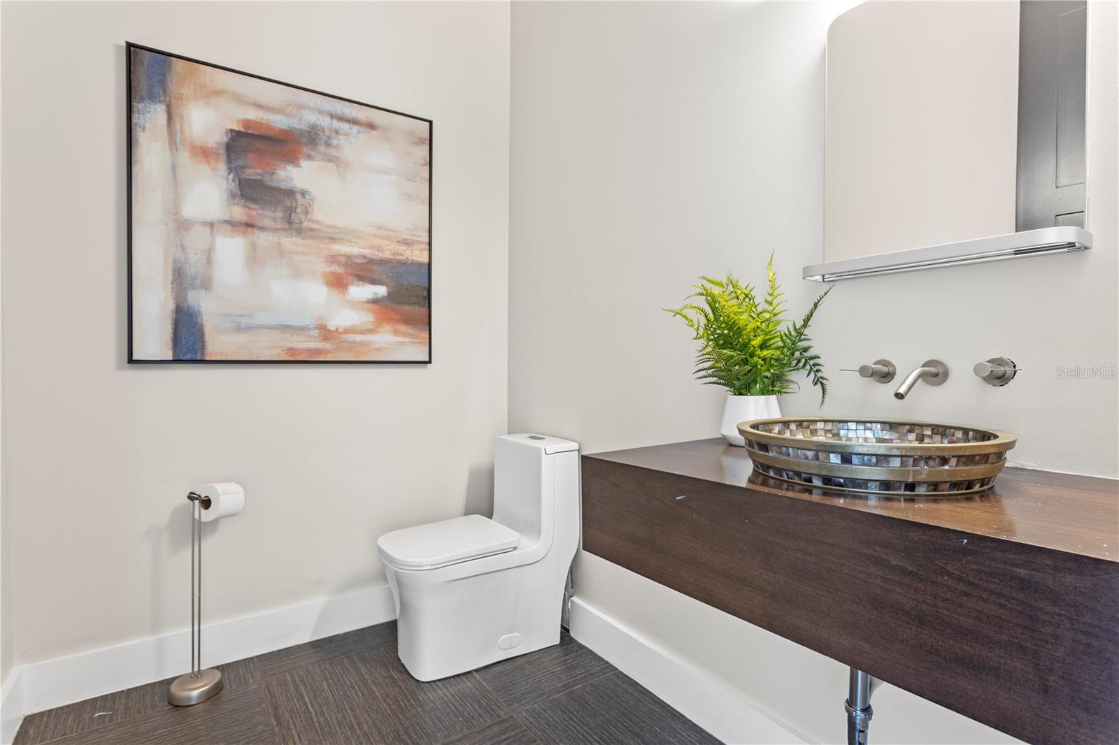 KEYSTONE SHORES ESTATES - Residential