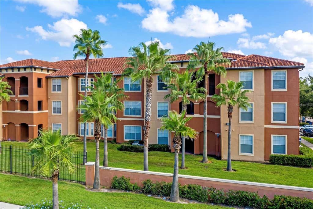 Photo of 5500 Metrowest Boulevard #211, Orlando, FL 32811 (MLS # O6436262)
