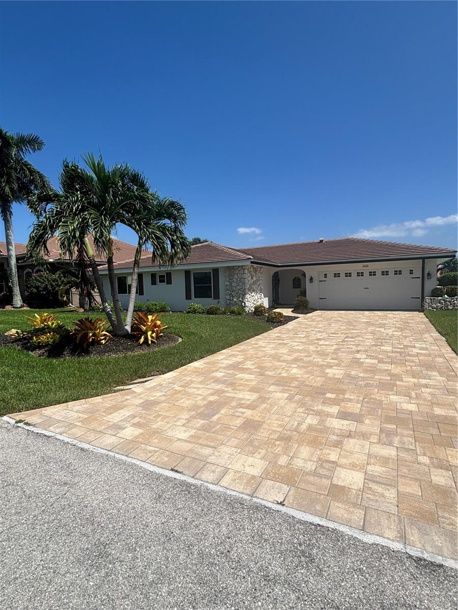 2220 EL CERITO COURT