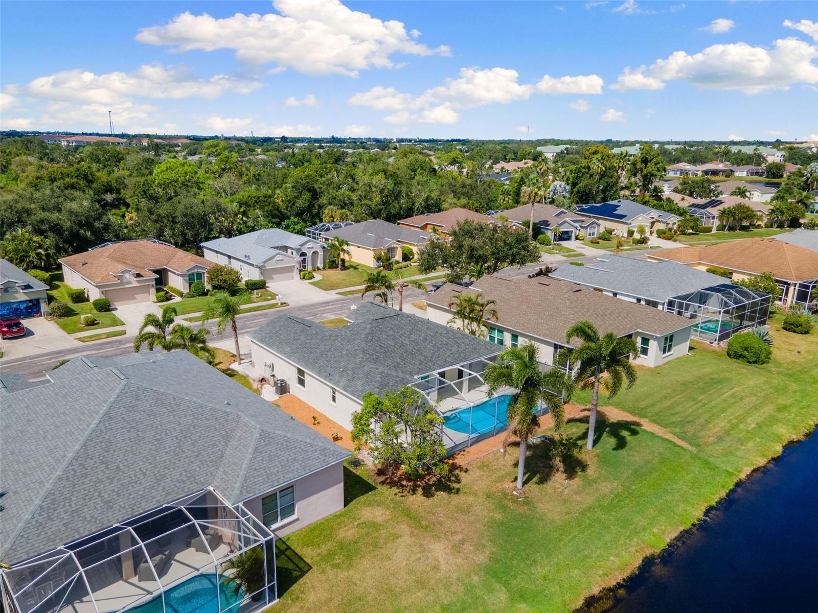 WELLINGTON CHASE - Residential