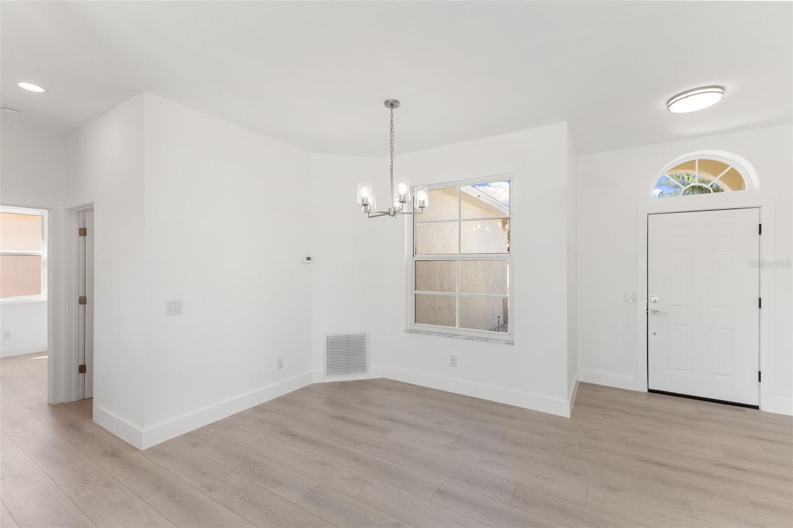 WELLINGTON CHASE - Residential