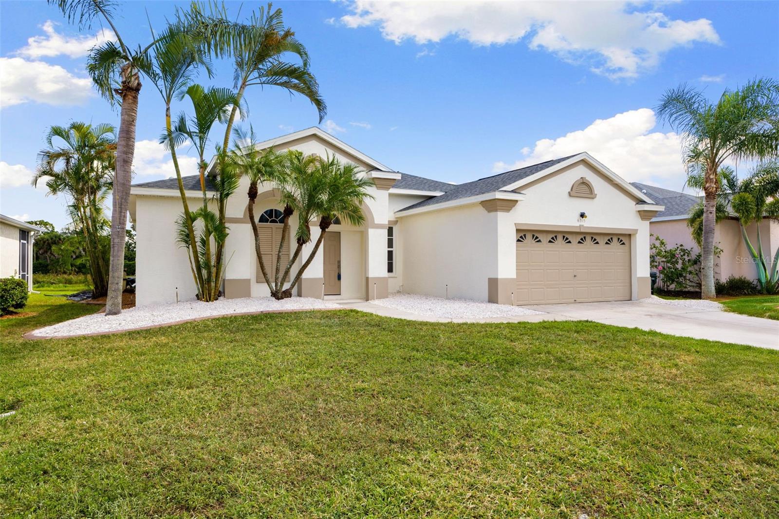 WELLINGTON CHASE - Residential