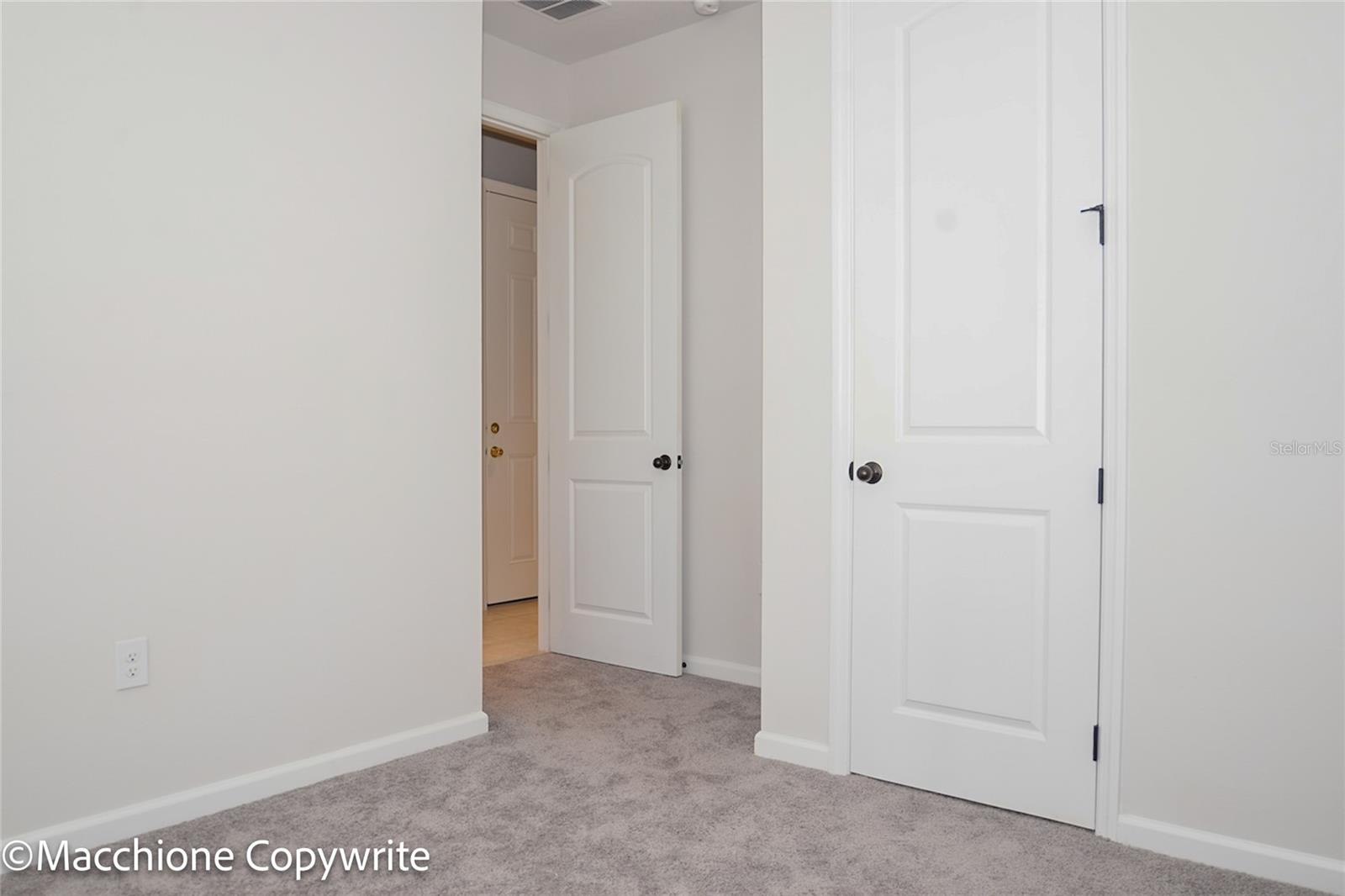 LAKE SMART POINTE - Residential