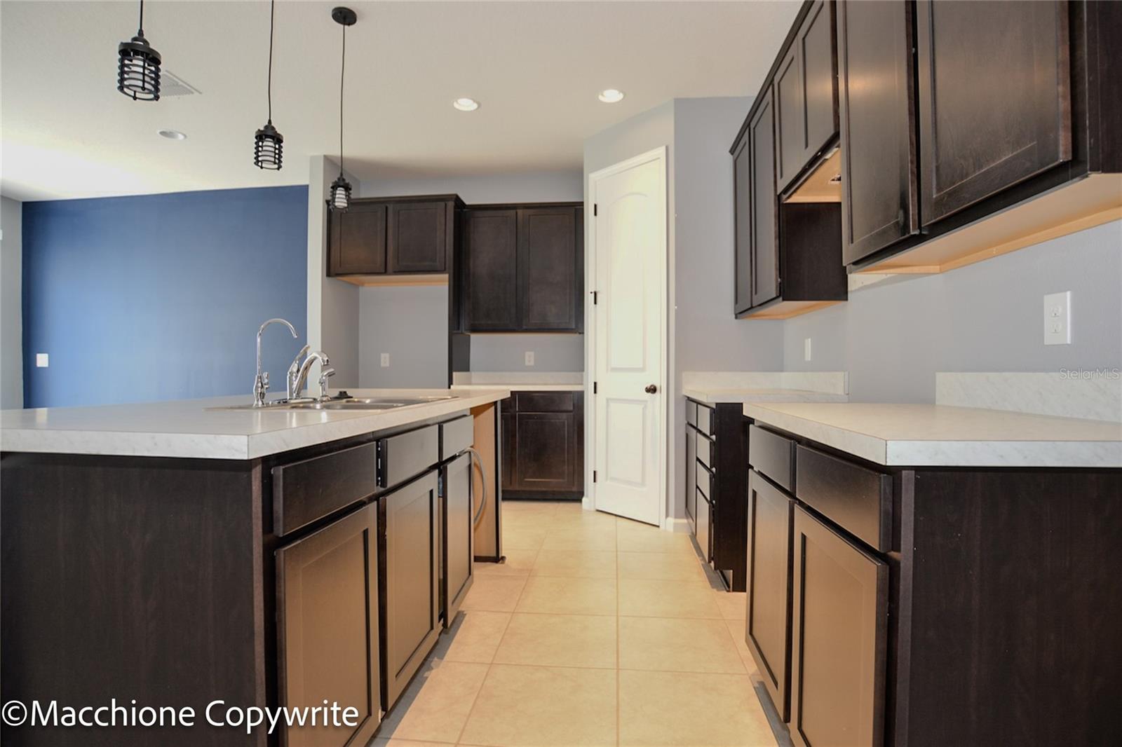 LAKE SMART POINTE - Residential