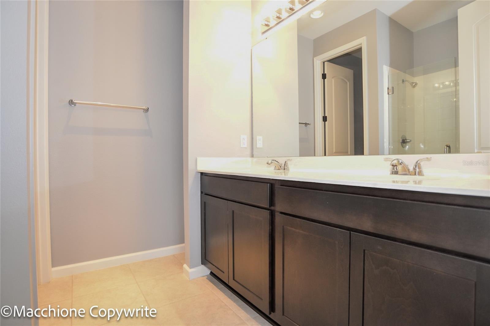 LAKE SMART POINTE - Residential