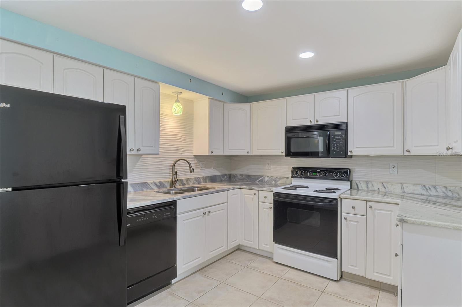 GROVE CITY TERRACE - Residential