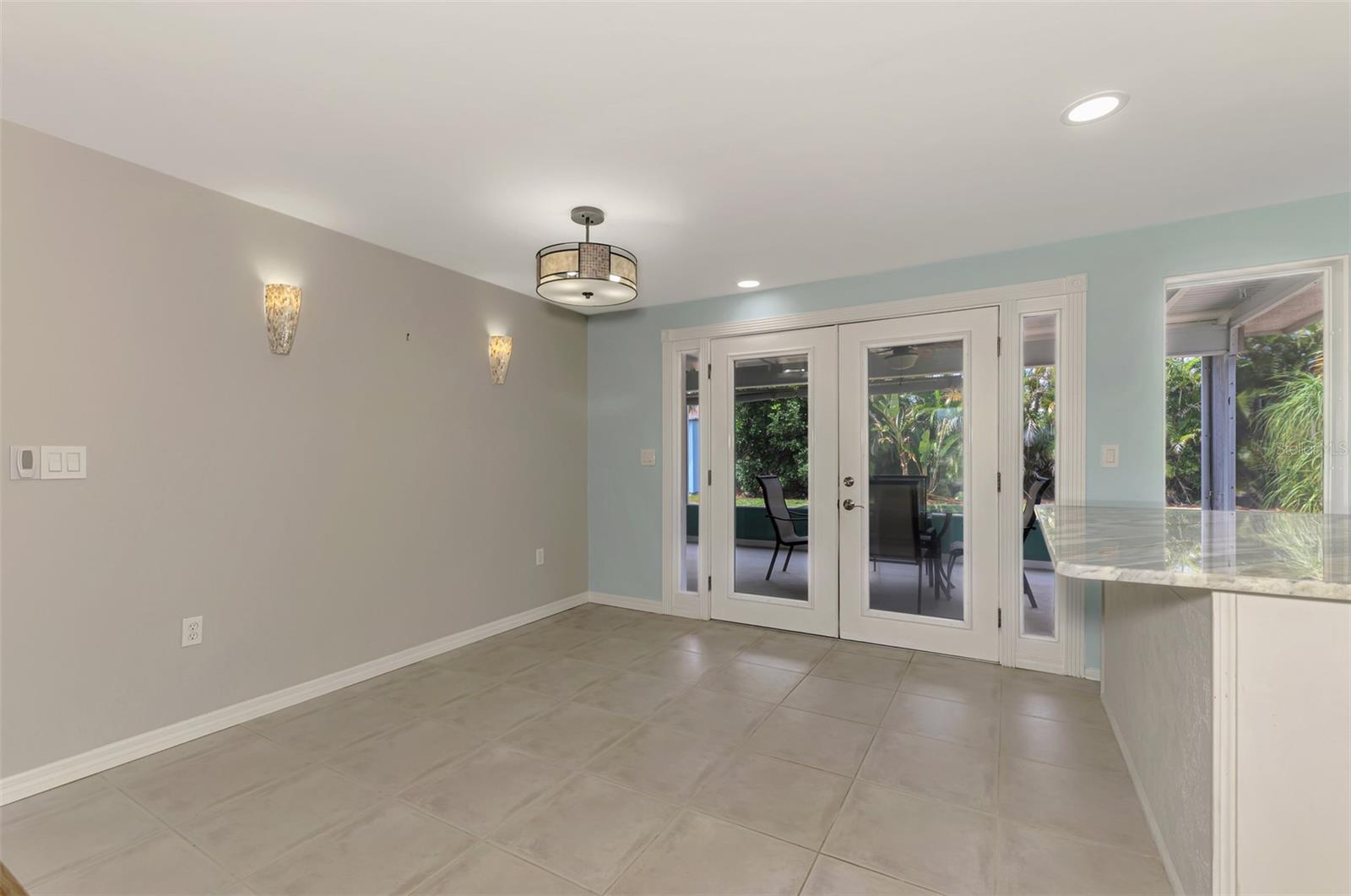 GROVE CITY TERRACE - Residential