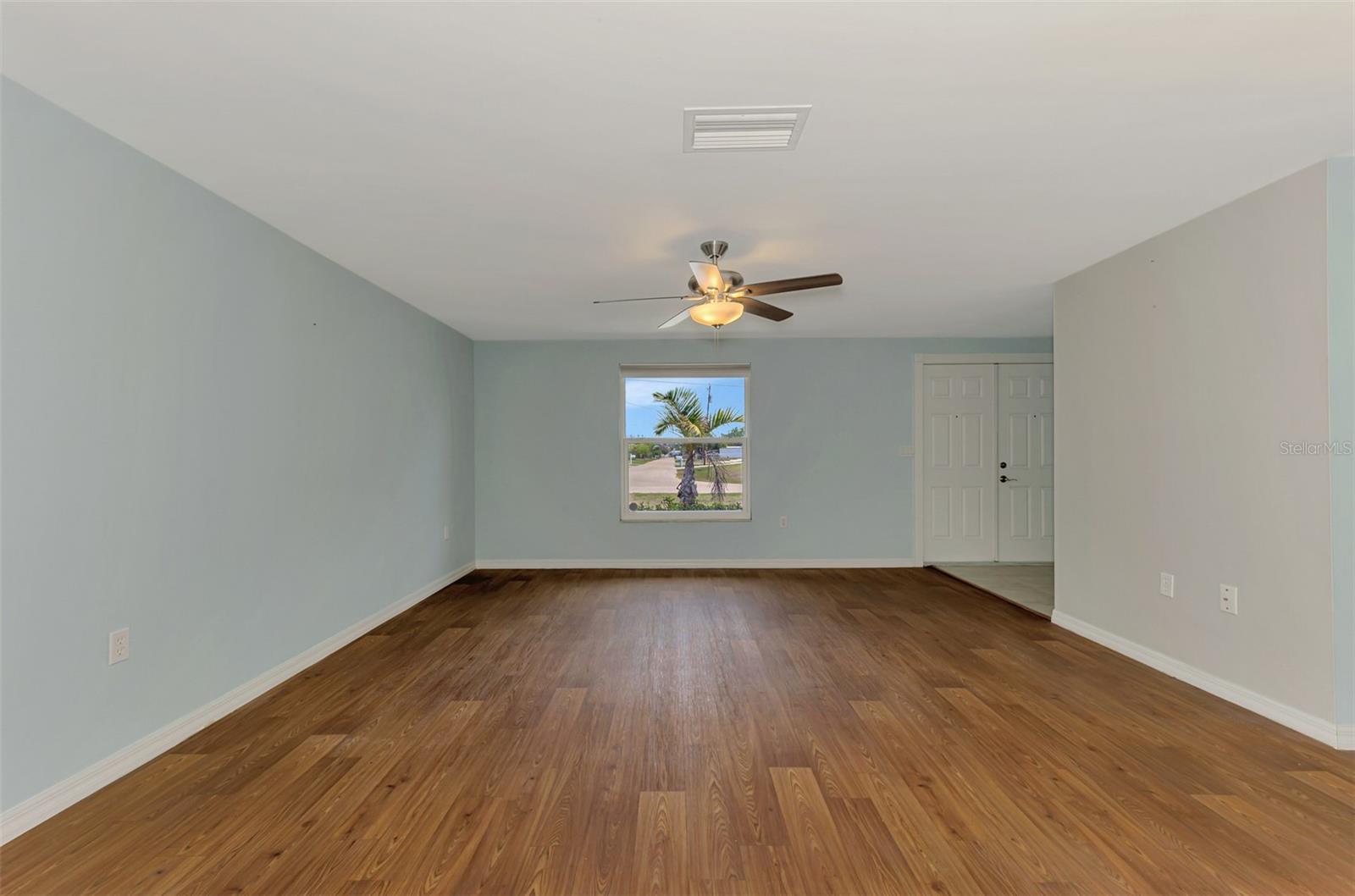 GROVE CITY TERRACE - Residential