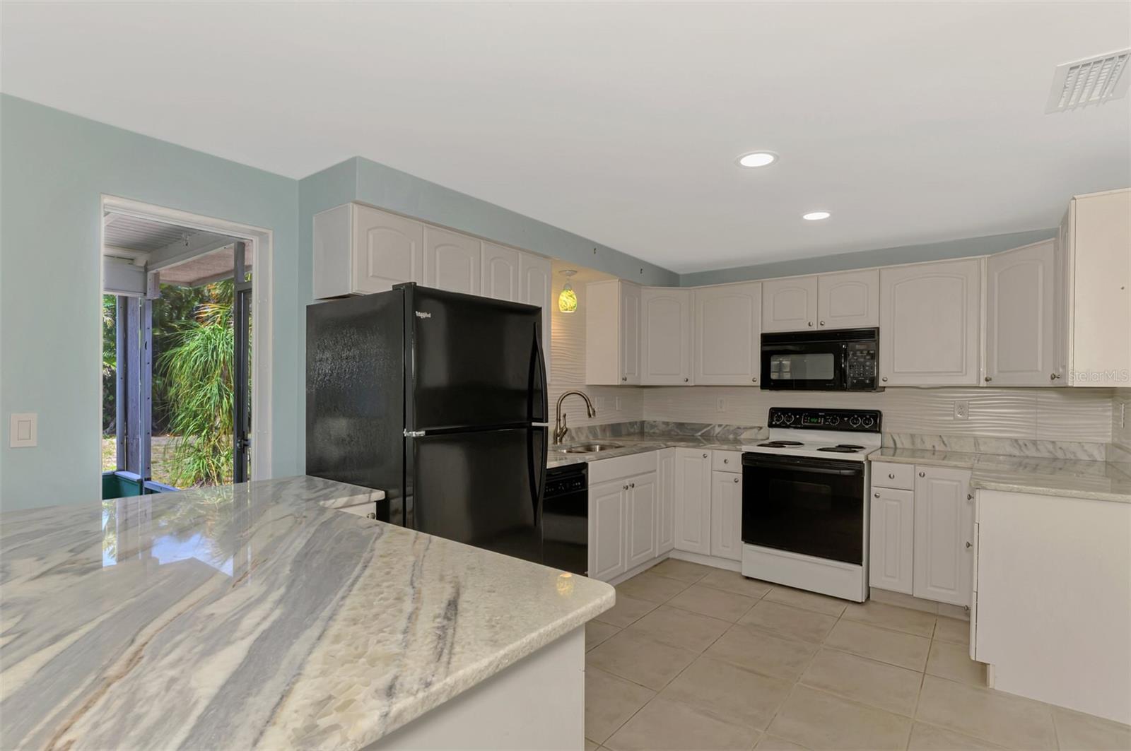 GROVE CITY TERRACE - Residential