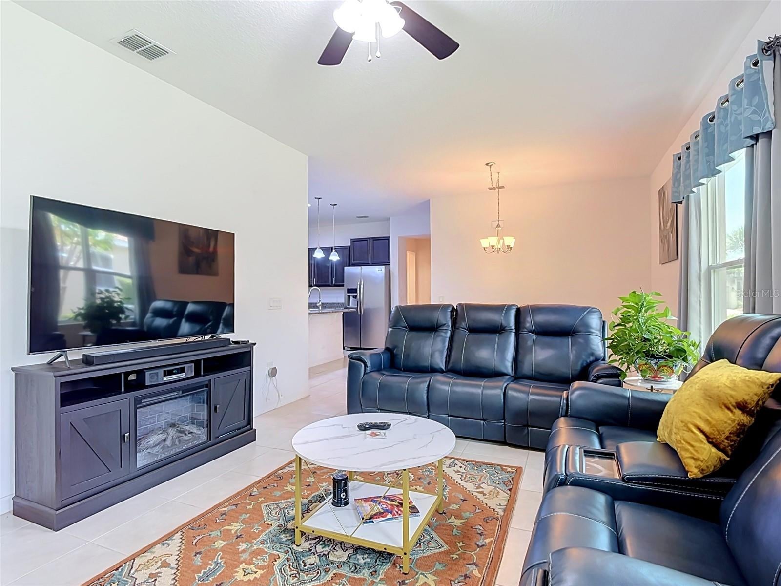 3455 FALLBROOK DRIVE